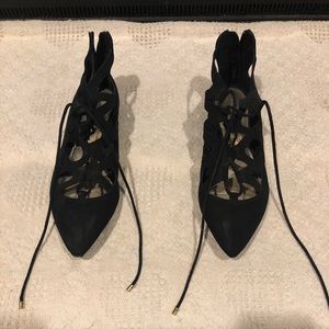 Black flat tie up shoes size 7